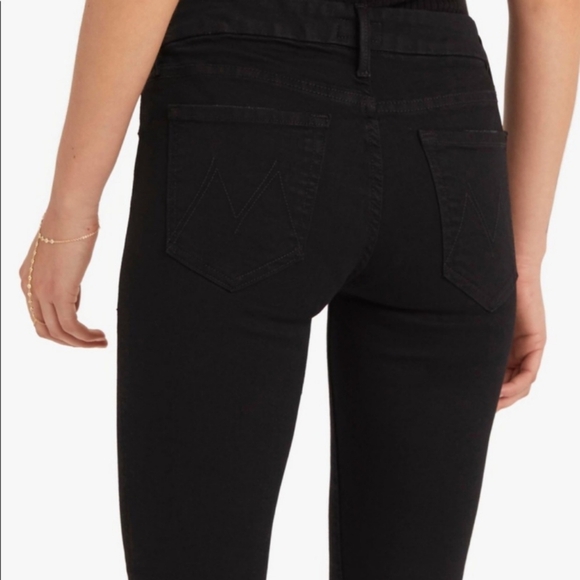 Mother High Waisted Looker Jeans in Not Guilty, Size 29 - Picture 4 of 16